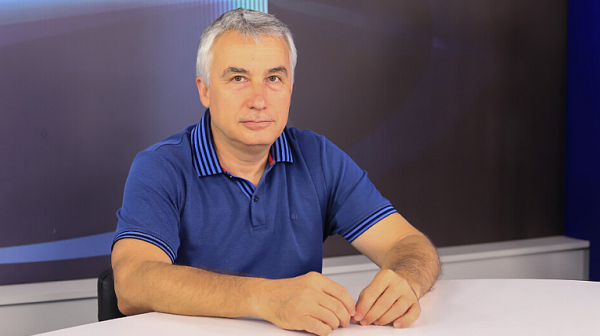 Анализаторът д-р Пламен Димитров: „Нефтохим“ може да преработва и неруски петрол,  не е скъпо да се внася през Босфора