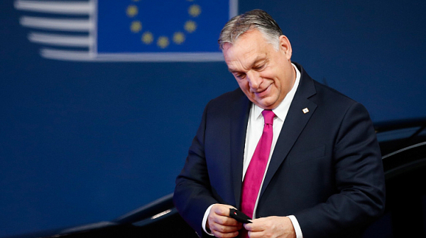 Орбан въведе извънредно положение заради войната. Ще управлява с декрети