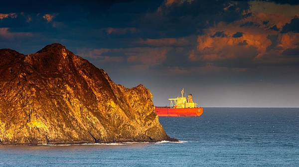 Катар заплаши, че ще спре износа на втечнен природен газ за Европа