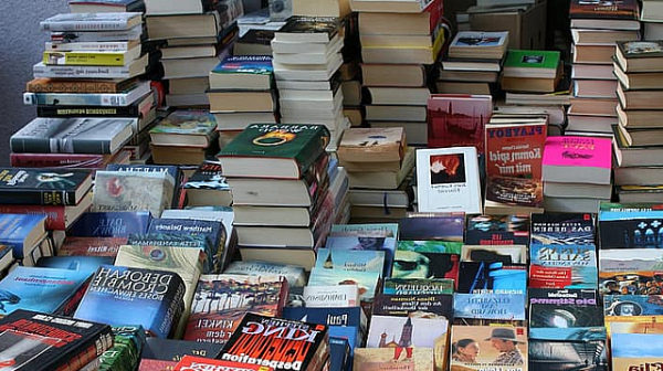 Опростачване на нацията: 38% от българите не са прочели нито една книга за година