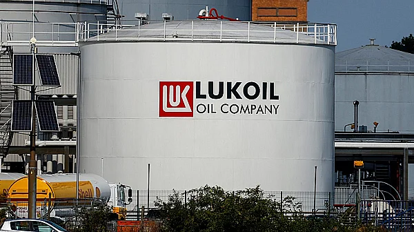 Няма риск за горивата у нас въпреки заплахата от арбитраж от „Лукойл“