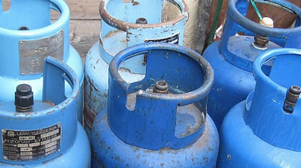 Гръм от газова бутилка разтърси цял квартал в Русе