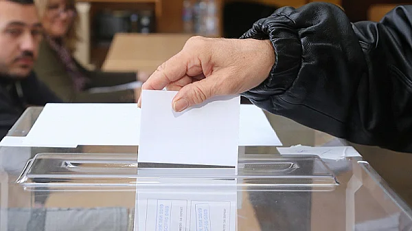 Листите за вота на 19 април: Ясни са ключовите водачи