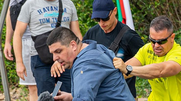 Блъсканият Ивайло Мирчев: Внасяме сигнали в прокуратурата след сблъсъка ни с гардове на Доган