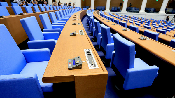 ”Екзакта”: Народното събрание приключи работата си със 70% неодобрение от българите