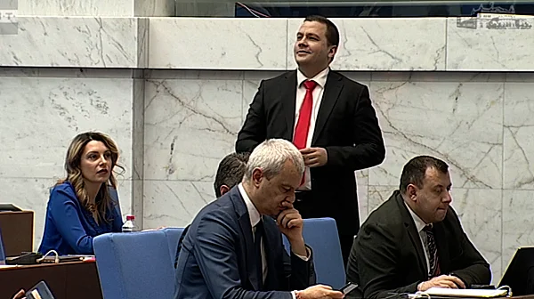 Напрежение в НС: Иван Христанов „избяга“ от депутатите заради „неотложни ангажименти“