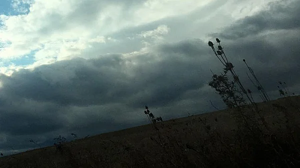 Облачността се увеличава, идват дъжд и сняг