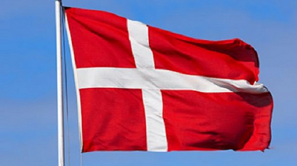 Дания затвори границите си за месец