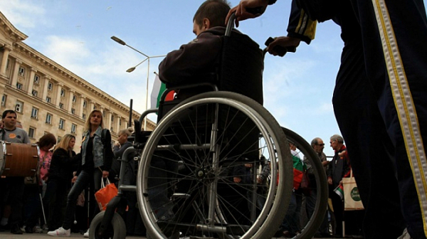 НЗОК поема помощните средства и медицински изделия за хора с увреждания от 2022 г.
