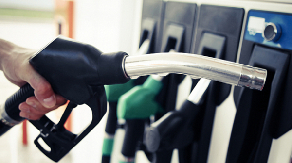 Кабинетът обяви мерките срещу скъпото гориво