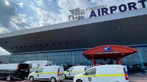 Двама души загубиха живота си след стрелба на летището в Кишинев