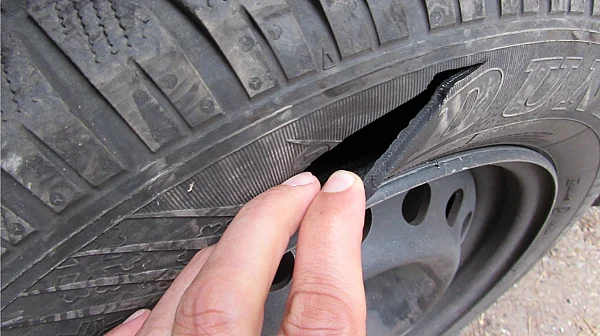 Нарязани гуми в „Овча купел“ – засегнати са само коли с несофийска регистрация