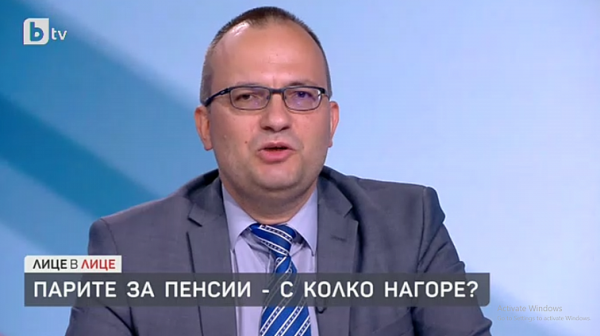 Мартин Димитров: Добрата новина е, че икономиката започва да се възстановява