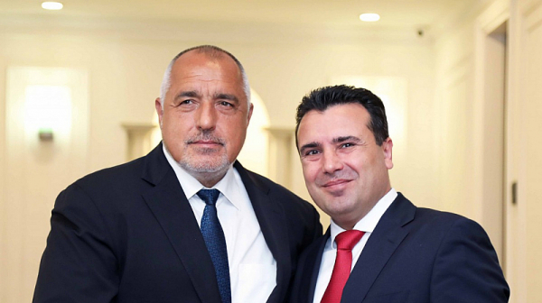 С приятелска десница Борисов подкрепя Зоран Заев