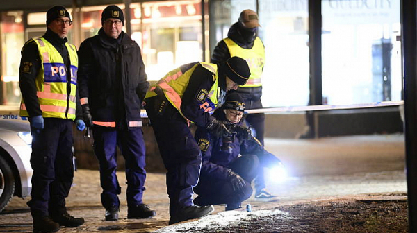 Нападение с нож в Швеция. Има тежко пострадали
