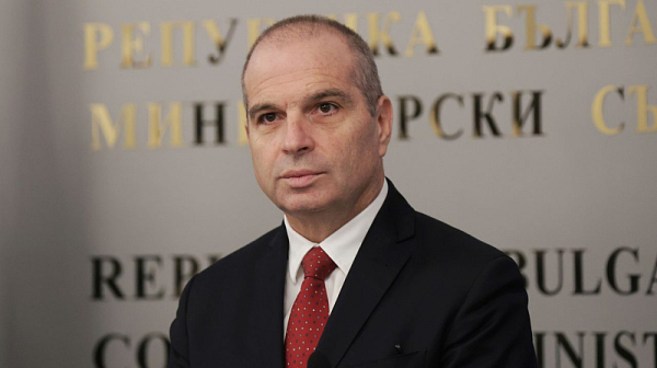 Гроздан Караджов: Невъзможно е влакът София–Пловдив да стига за час