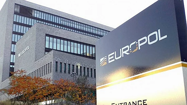 Европол разби балкански наркокартел, трафикирал тонове кокаин към ЕС