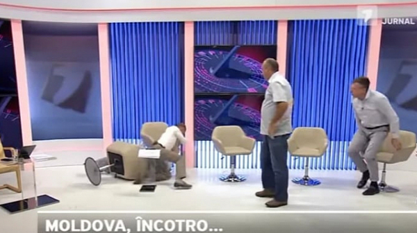 Бой между политици по време на телевизионен дебат в Молдова /видео/