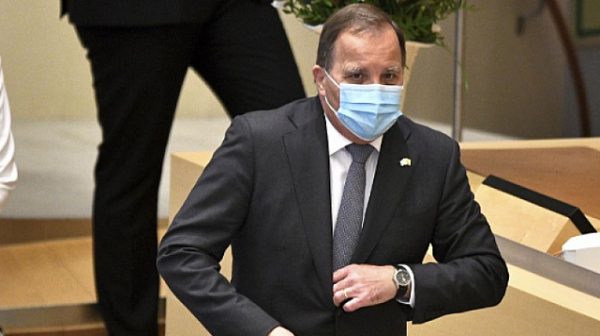 Премиерът на Швеция подаде оставка