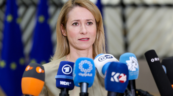 Кая Калас: ЕС изпълни обещанието – достави на Украйна 2 милиона снаряда