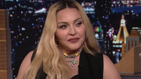 Мадона отново шокира - с килограми и бельо от екрана