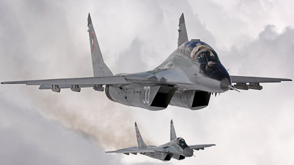 Военни пилоти искат извинение от премиера Борисов за обидни квалификации