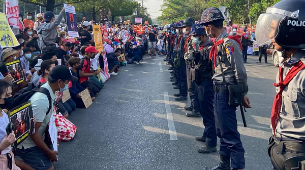Гореща точка: Мианмар. 20 години затвор заплашват протестиращите срещу хунтата
