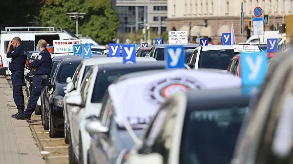 Трудно доказуеми практики: Експерти алармират за корупция в шофьорските курсове