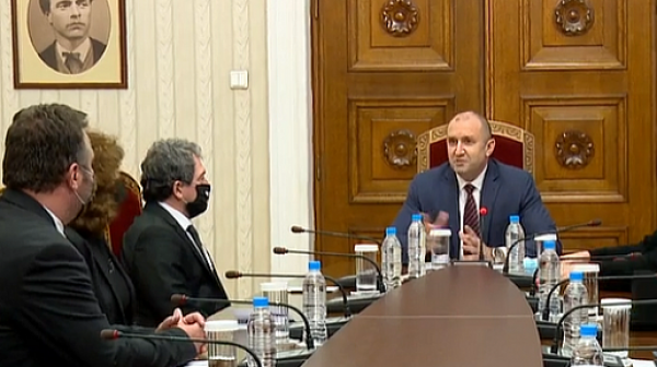 Слави не участва в консултациите при президента, обсъдиха датата на изборите
