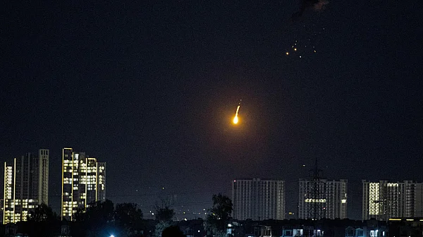 Атакуваха военна база в Багдад с дронове и ракети