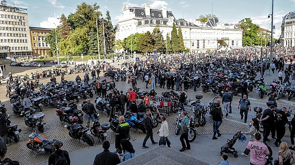 Протестът на мотористи заради поскъпналата гражданска отговорност обхвана редица градове