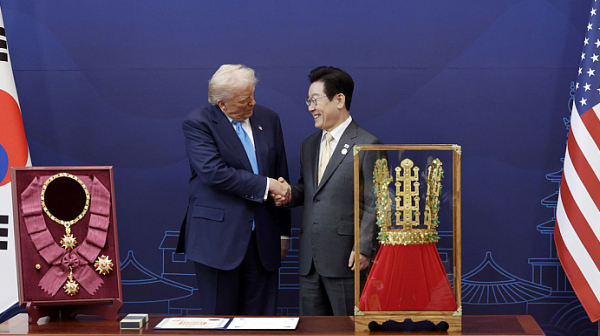 Тръмп е в Южна Корея да обсъди търговията и отбраната с президента Лий