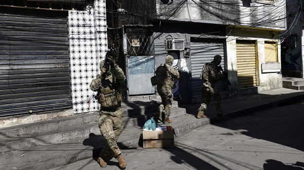 18 убити при мащабна полицейска операция в Бразилия