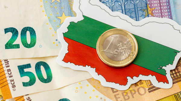 България на дъното по доходи: Ще донесе ли еврото промяна