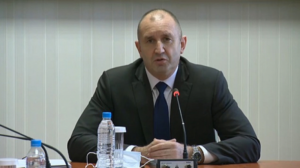 Радев продължава консултациите във връзка с изборите