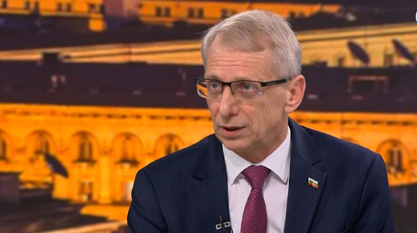 Акад. Денков: Ако парламентът беше работил, вето от Унгария за Шенген нямаше да има. Заплаха от Путин има, ако не се подготвим