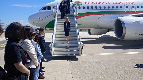 В Рим пристигна българската парламентарна делегация с Михаела Доцова