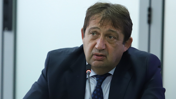 Шишков: Държавата е платила аванси за над 2 млн. лв за строителството на “АМ “Хемус”
