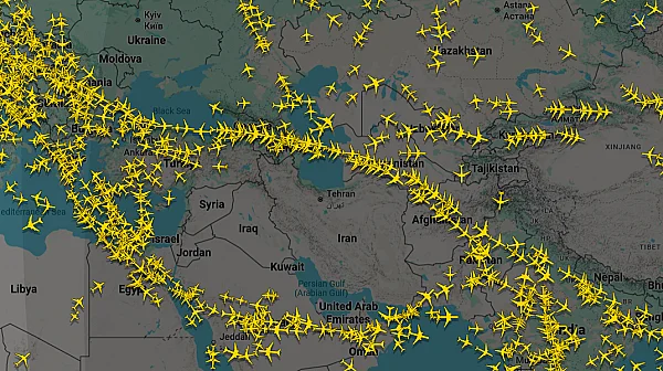 Хиляди отменени полети: Най-големият транспортен хаос от COVID насам