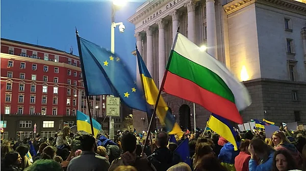 Какво съдържа споразумението с Украйна: Рамка за действие без задължителни стъпки