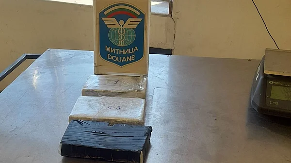 Кокаин за 300 хиляди евро заловиха на ГКПП „Капитан Андреево“
