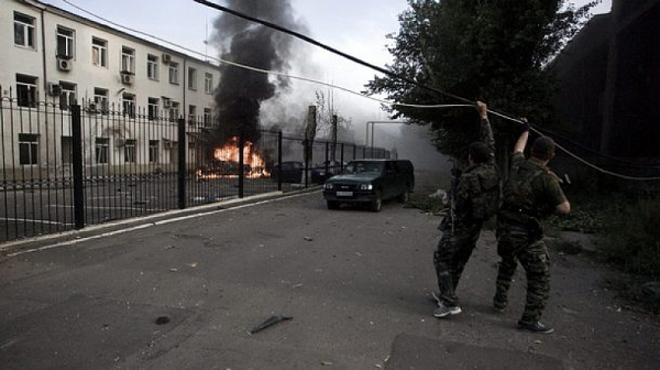 Обстрел наруши „режима на тишина“. Отложиха евакуацията на цивилни в Мариупол