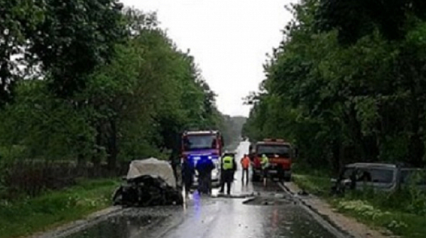 Три трупа при тежка катастрофа в Силистренско