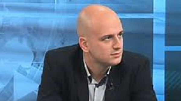 Светлин Тачев: Борисов не подаде оставка, защото протестите отслабнаха