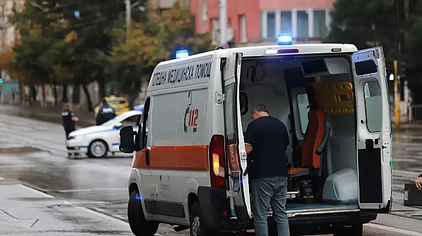 Шофьорите на линейки в Бургас на протест: Глобяват ги, плащат сами, искат мерки