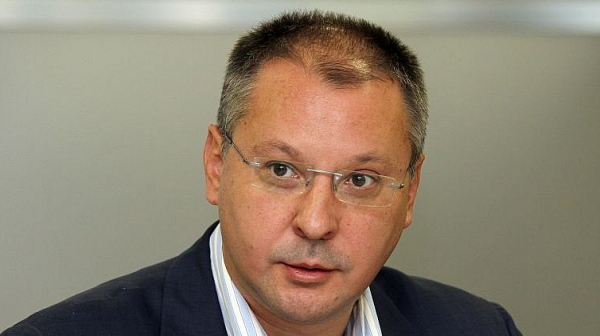 Станишев: Коалиция БСП-ГЕРБ ще е безпринципна сделка за власт, левицата да покаже, че е партия на промяната