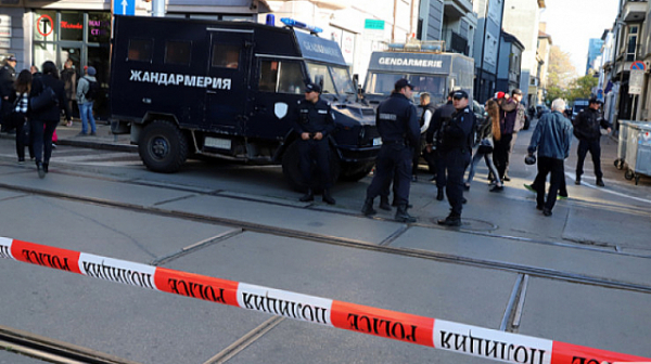 Полицията и жандармерията махнаха блокадите, Арман Бабикян е арестуван /видео/