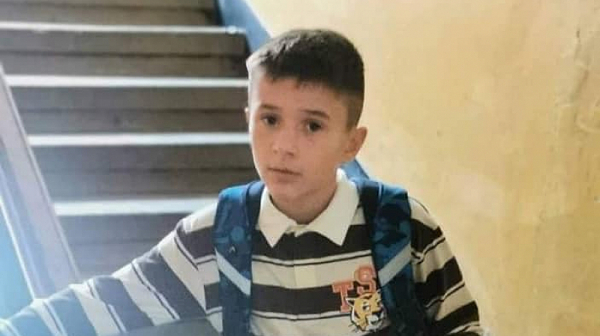 Разследват дали е отвлечен 12-годишният Александър от Перник