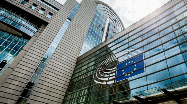 ЕК с остра реакция срещу търговската ескалация, обявена от Тръмп