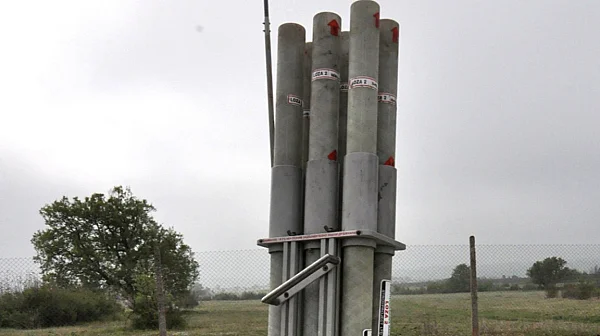 Работещите в агенцията за борба с градушките на протест заради ниски заплати